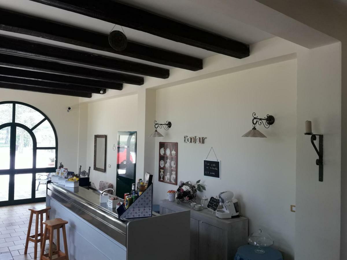 Agriturismo L' Annunziata Lizzano  Extérieur photo