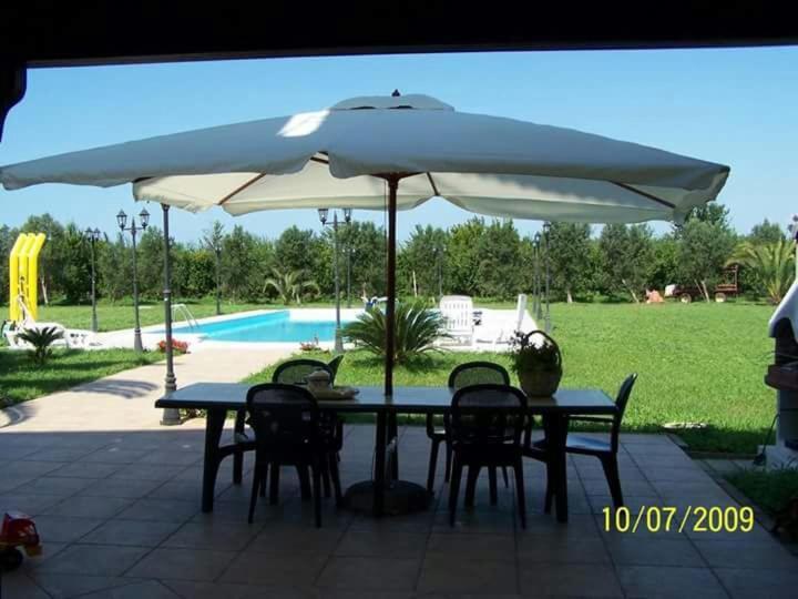 Agriturismo L' Annunziata Lizzano  Extérieur photo